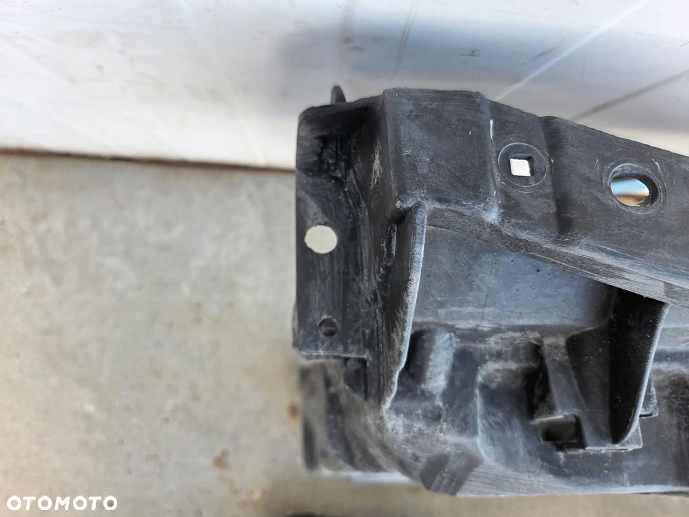 Pas przedni Peugeot 208 2008 1.6 E HDI - 4