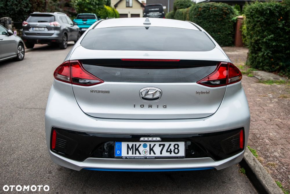 Hyundai IONIQ 1.6 GDI Premium - 13