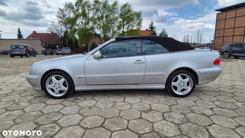 Mercedes-Benz CLK 430 - 24