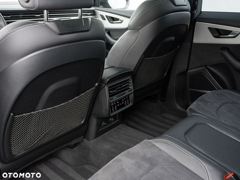 Audi Q8 - 22