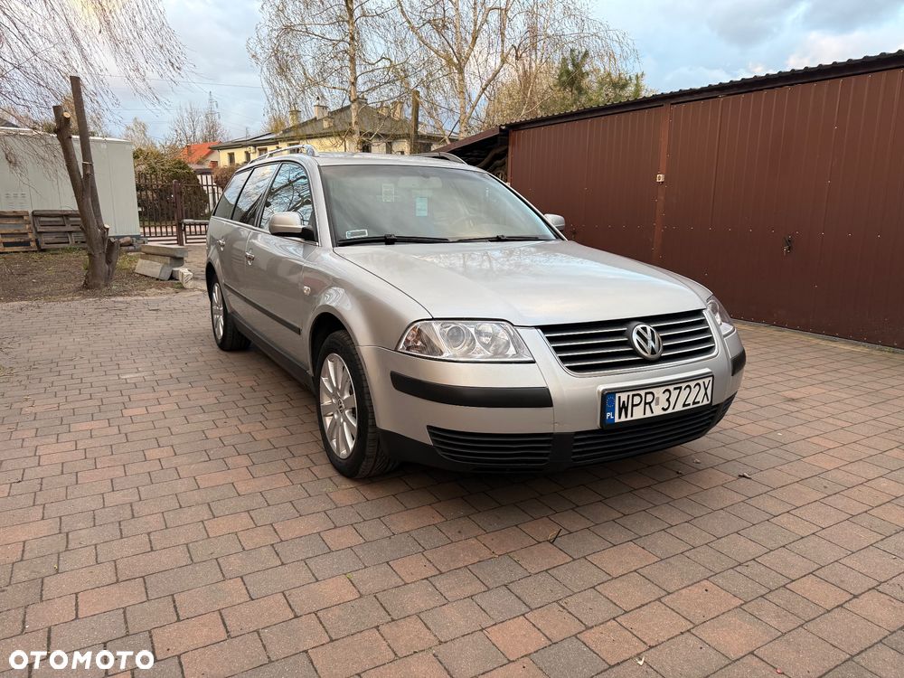 Volkswagen Passat 1.9 TDI Comfortline - 1
