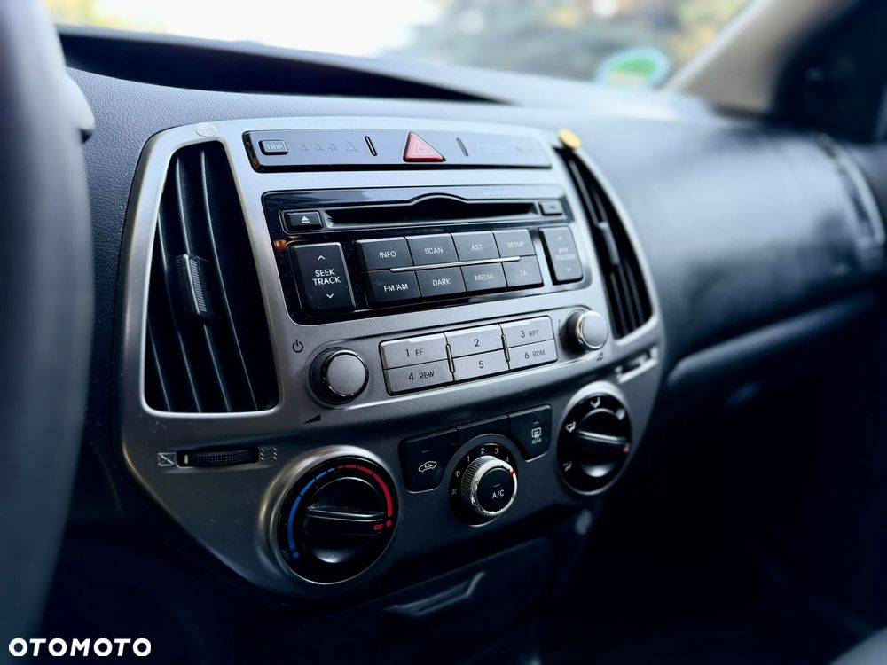 Hyundai i20 1.25 Wersja Jubileuszowa - 21