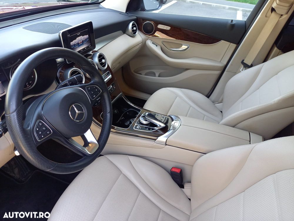 Mercedes-Benz GLC 220 d 4MATIC - 23