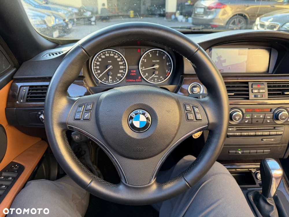 BMW Seria 3 320i Edition Exclusive - 35