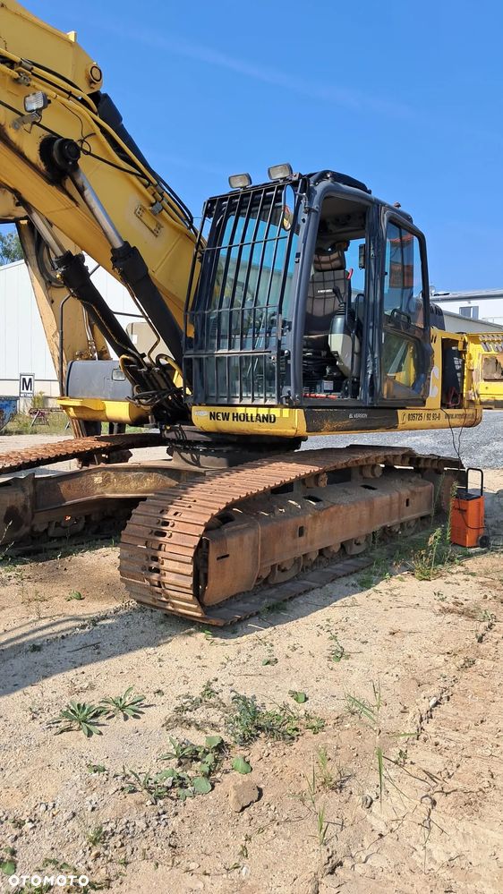 New Holland E 265 C - 2