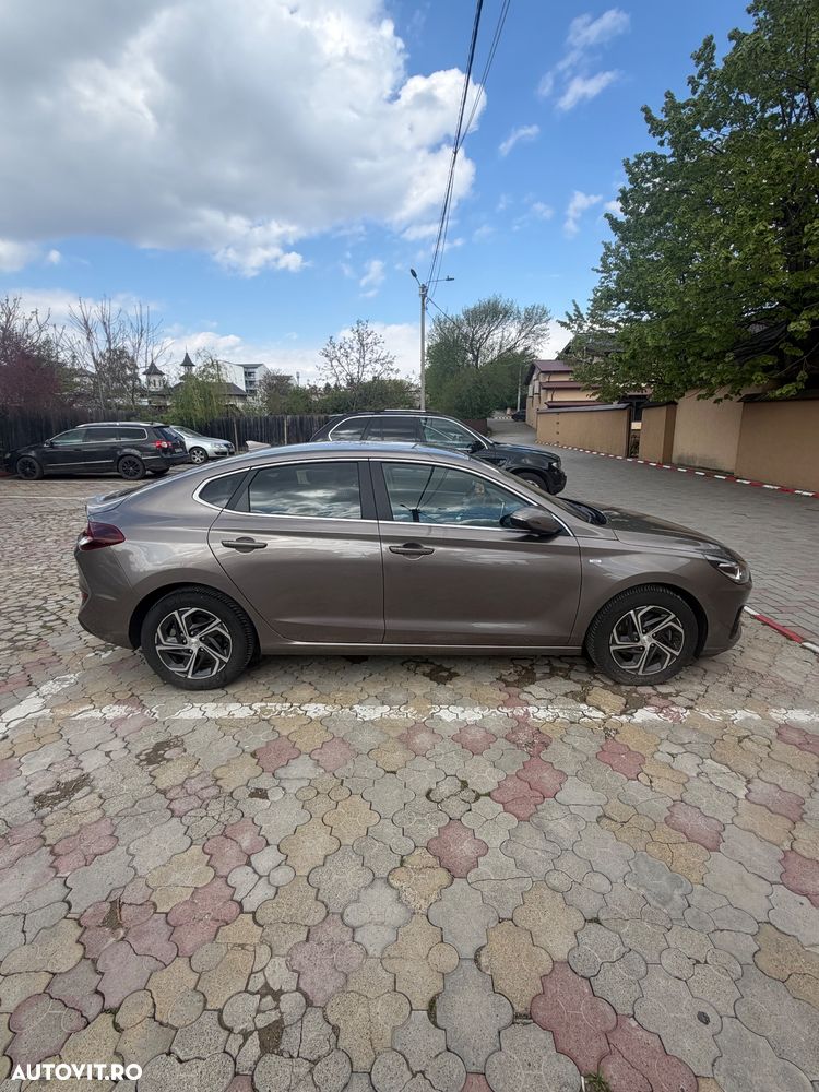 Hyundai i30 1.5 T-GDI MHEV 160CP Highway - 2