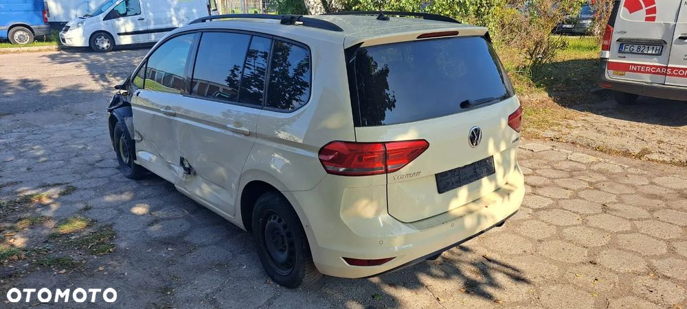 Volkswagen Touran - 3