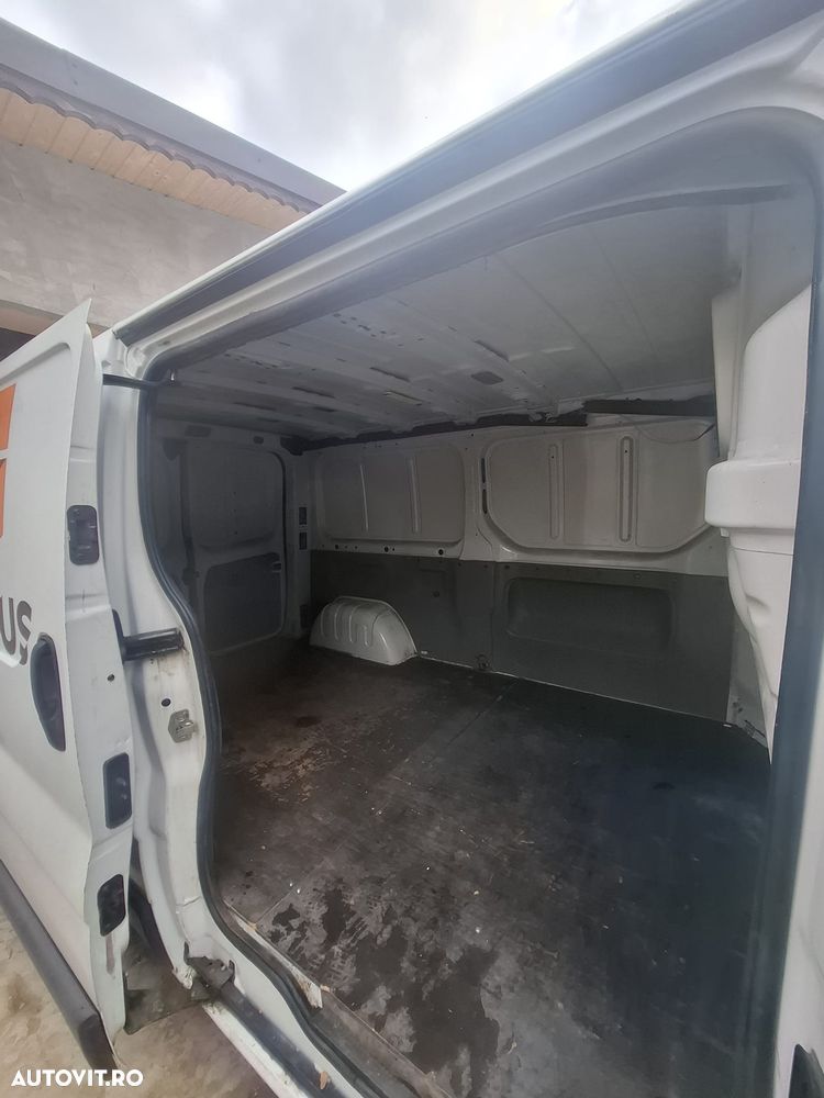 Renault Trafic - 2