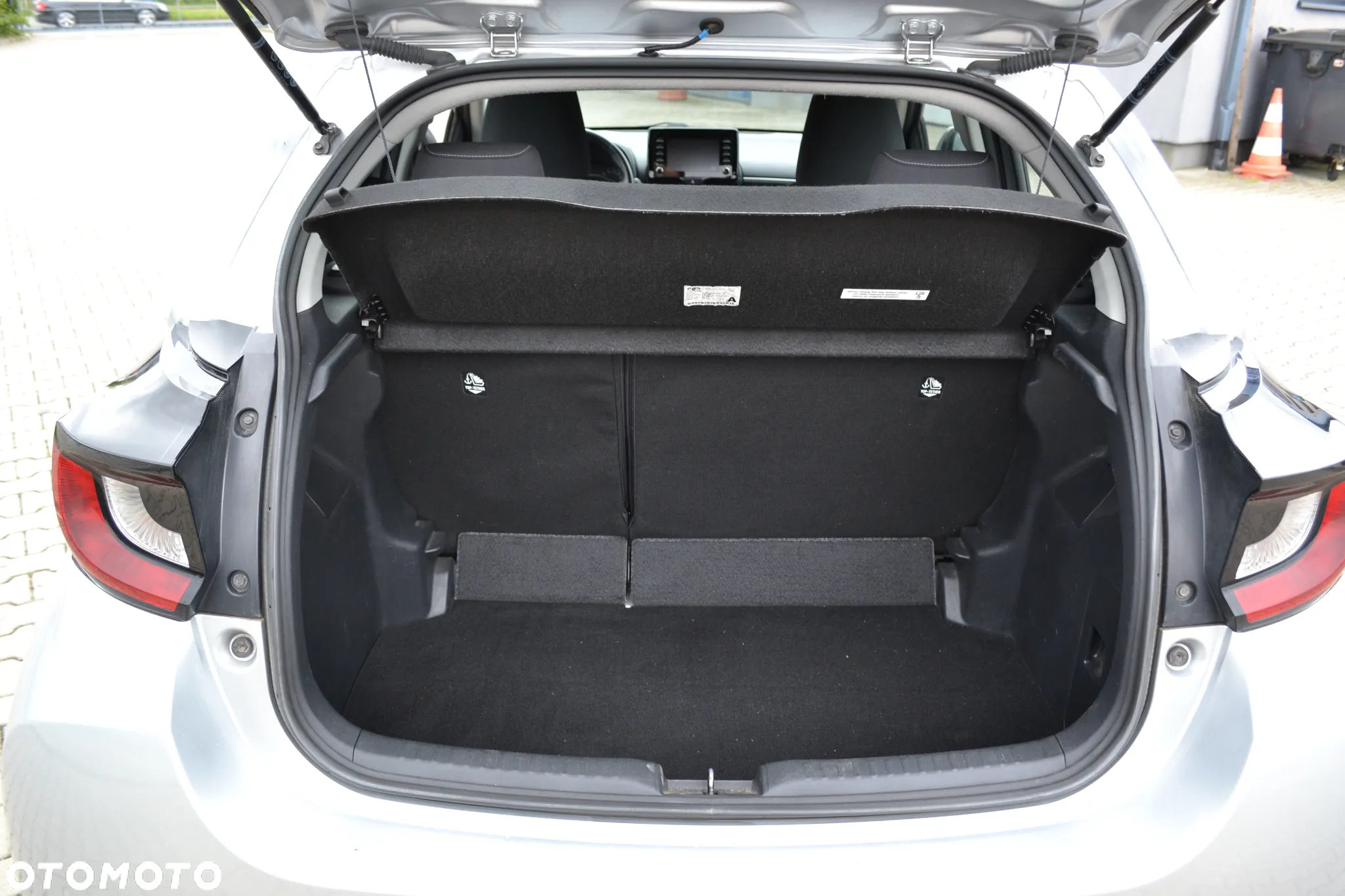 Toyota Yaris - 30