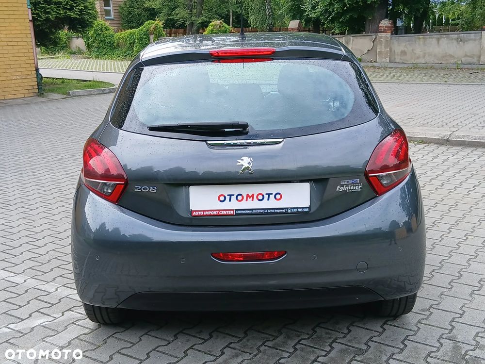 Peugeot 208 - 23