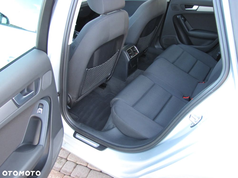 Audi A4 Avant 2.0 TDI - 15