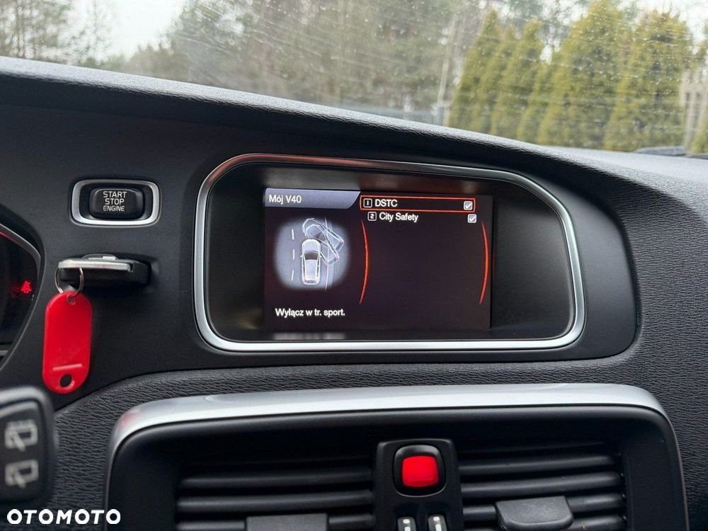 Volvo V40 Cross Country - 14