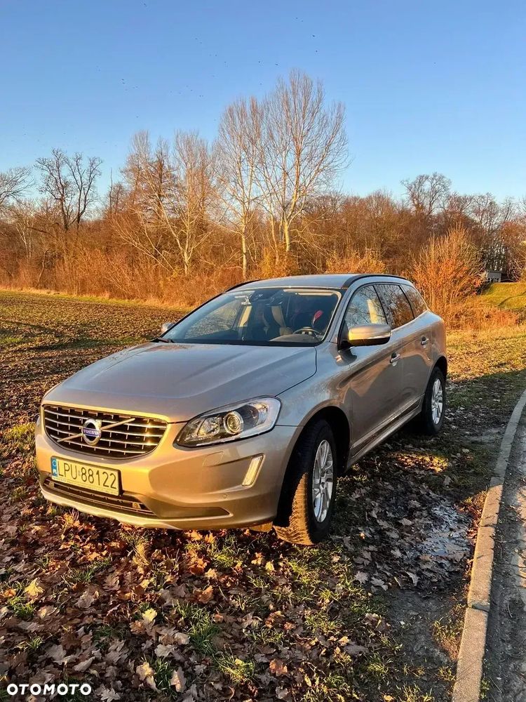 Volvo XC 60 D4 AWD Momentum - 2