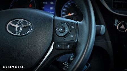 Toyota Auris 1.4 D-4D Premium - 16