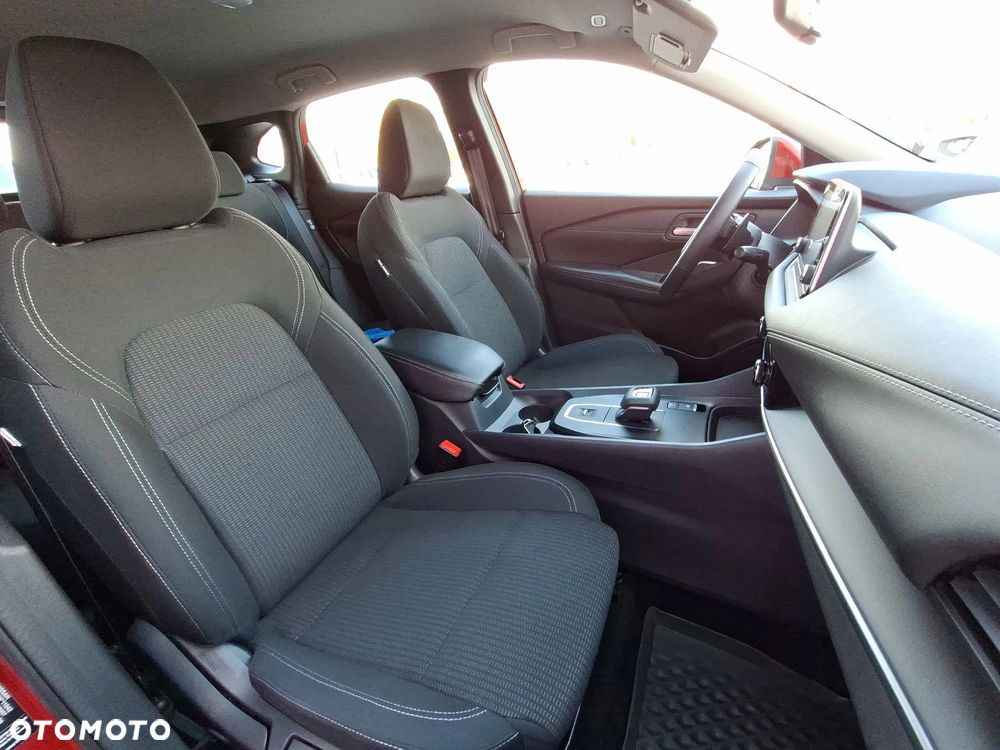 Nissan Qashqai 1.3 DIG-T mHEV Acenta Xtronic - 26
