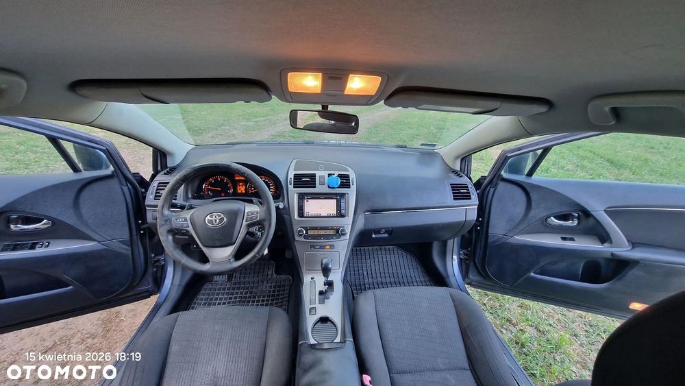 Toyota Avensis 2.2 D-4D Automatik Sol - 8