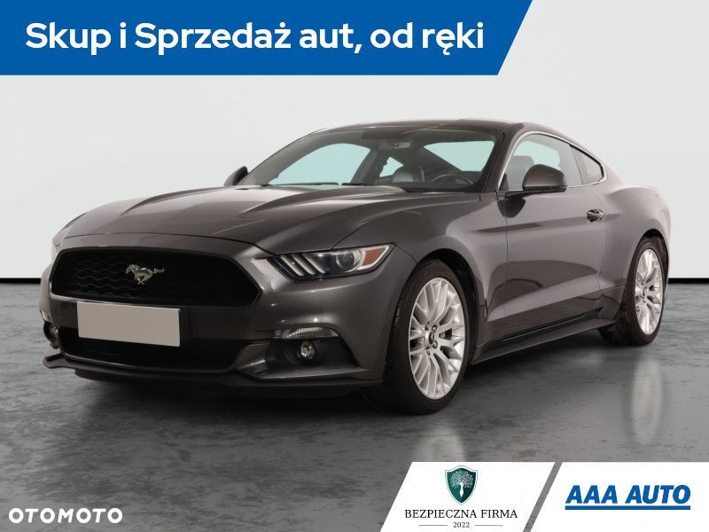 Ford Mustang - 3