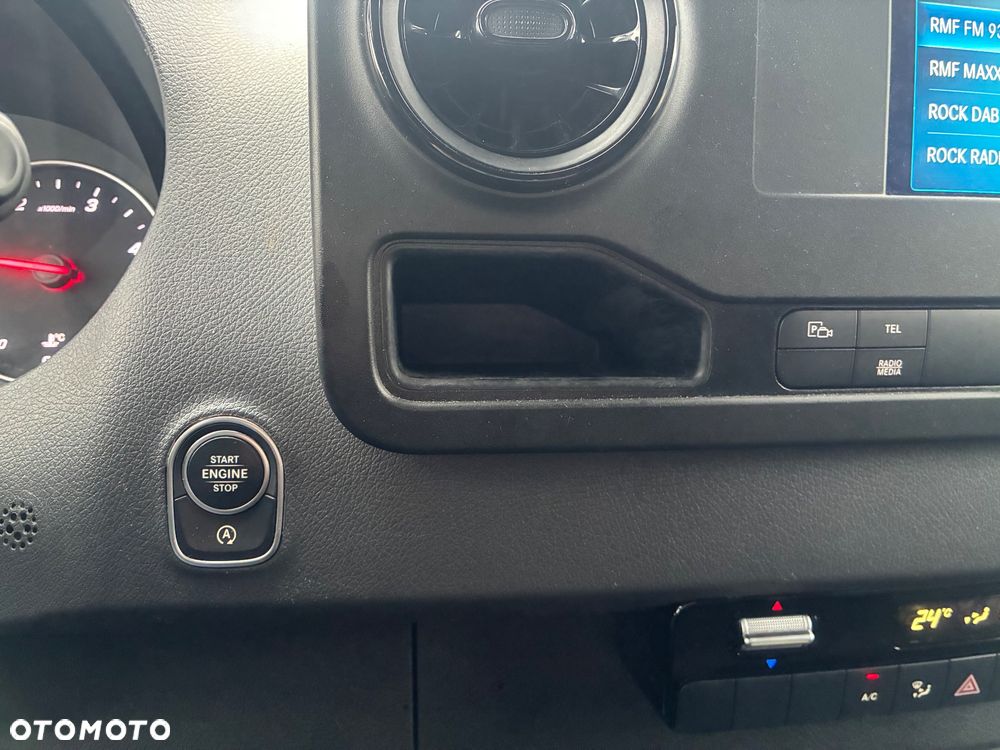 Mercedes-Benz SPRINTER - 12