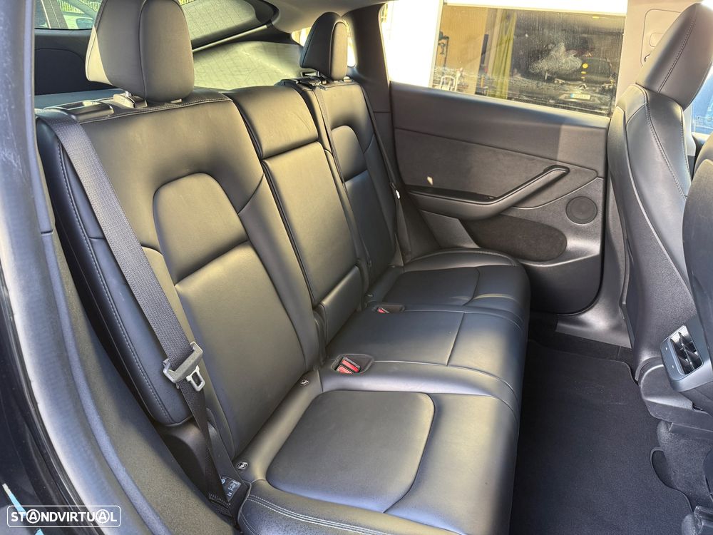 Tesla Model Y RWD - 27
