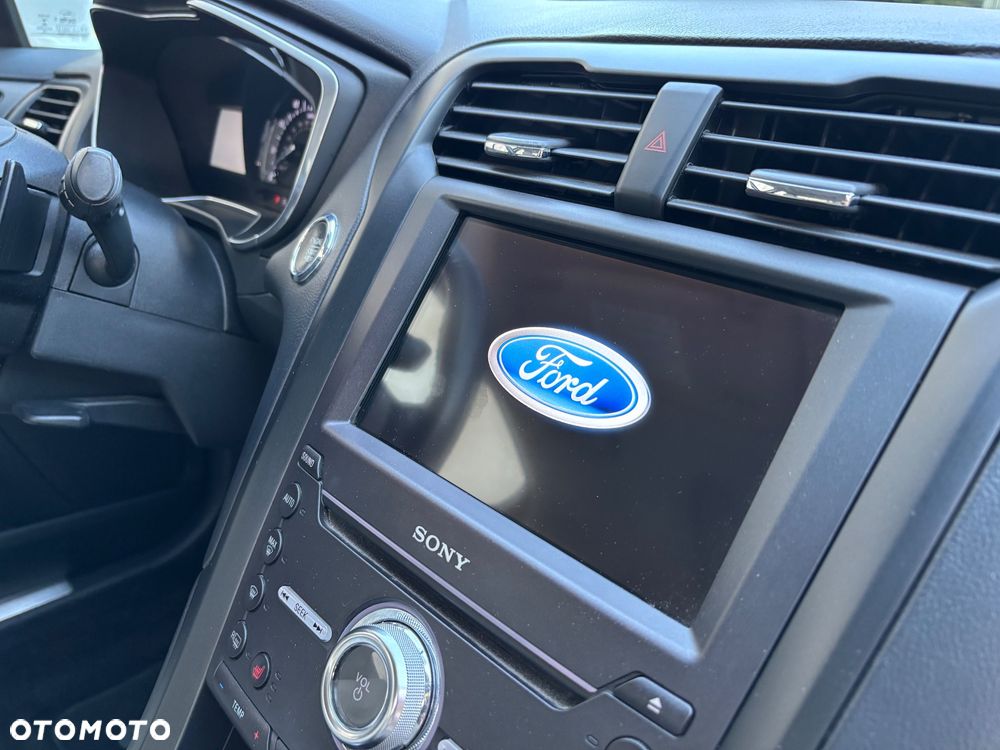 Ford Fusion 2.0 EcoBoost Titanium - 31