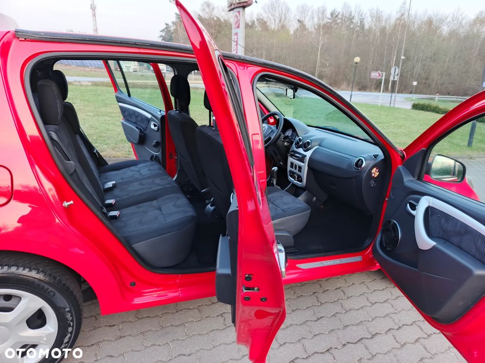 Dacia Sandero - 6