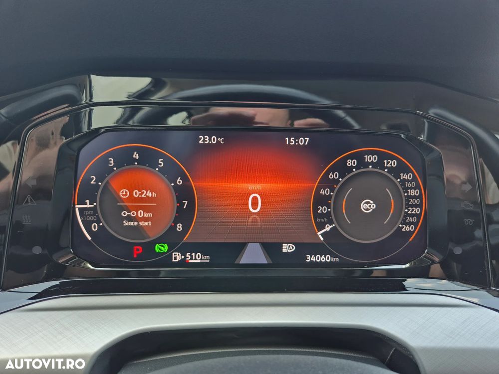 Volkswagen Golf 1.0 eTSI DSG MHEV Life - 17