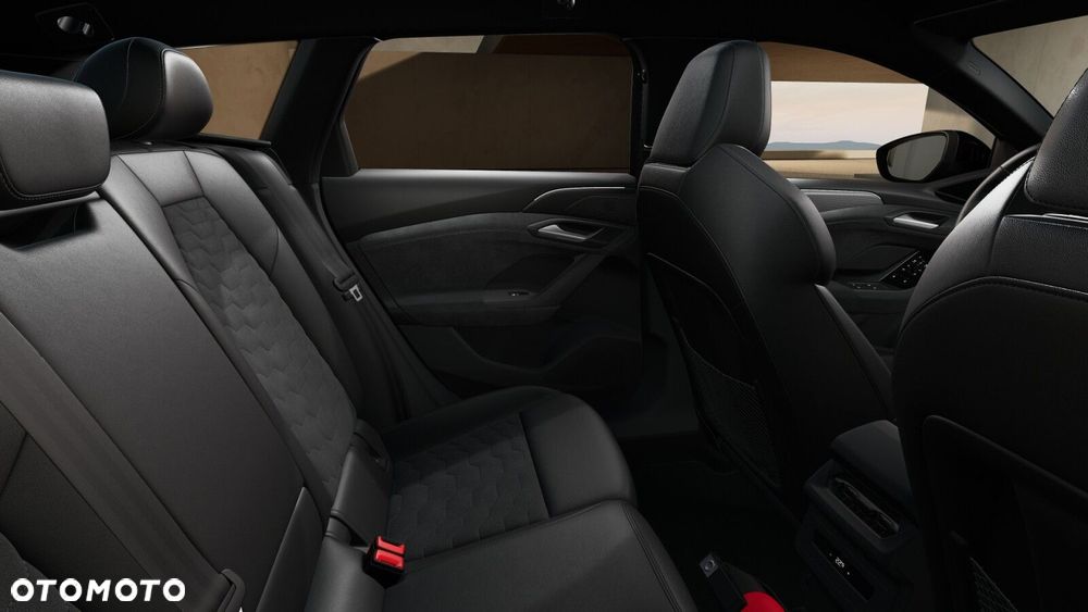 Audi A6 Avant e-tron - 12