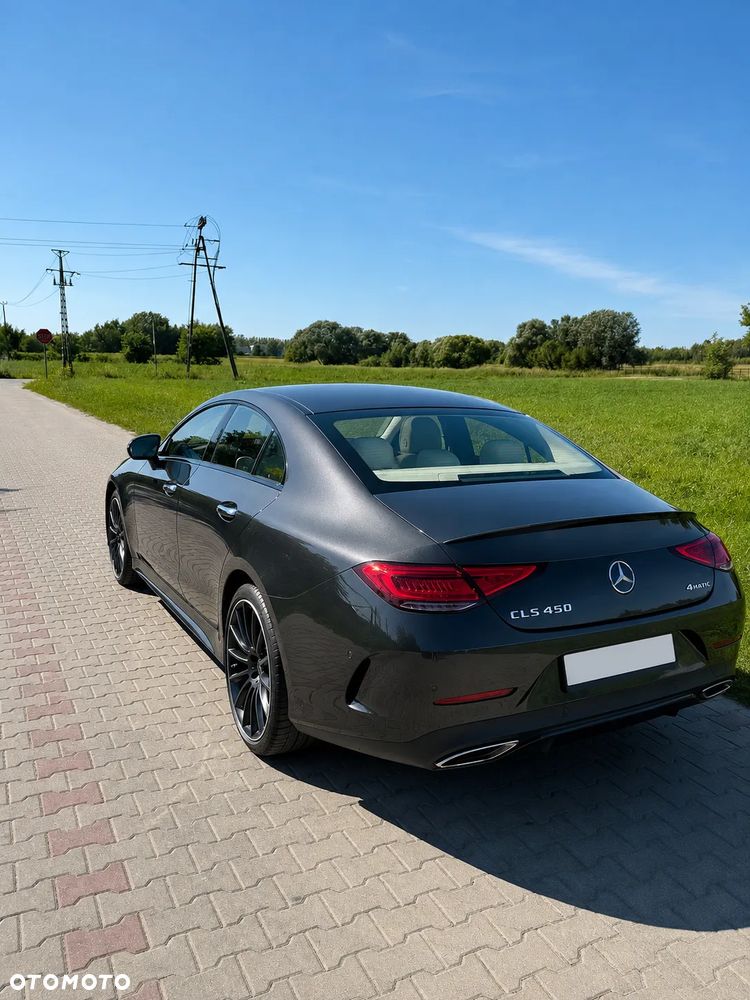 Mercedes-Benz CLS - 12