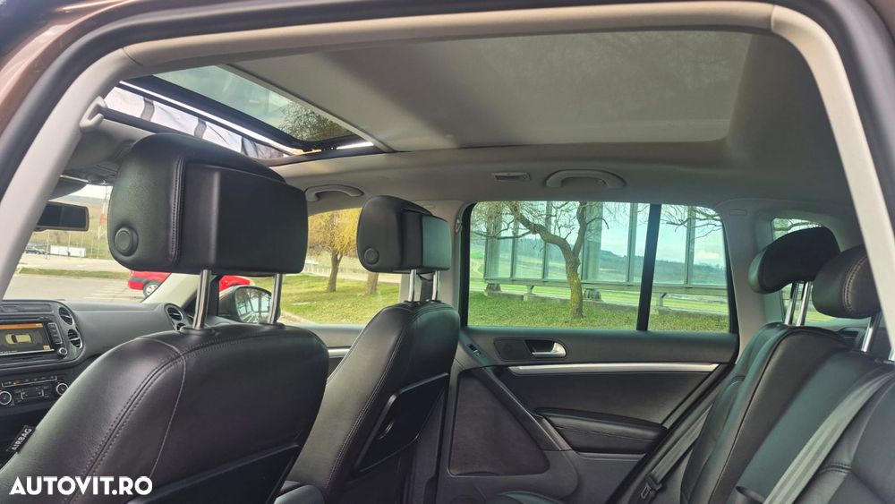 Volkswagen Tiguan 2.0 TDI DPF 4Motion BlueMotion Technology DSG Exclusive - 9