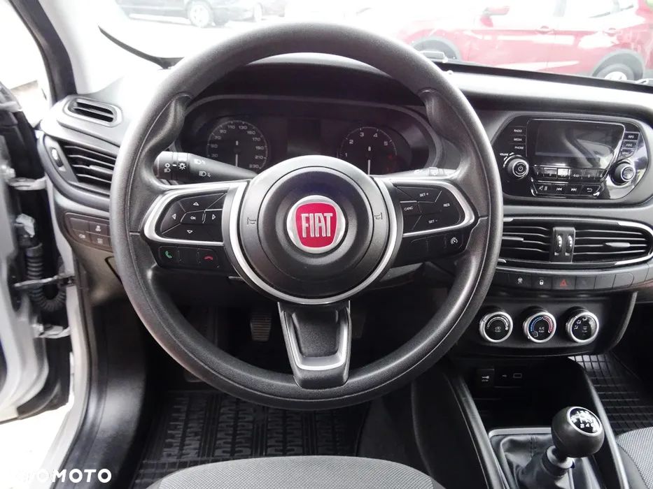 Fiat Tipo 1.4 16v Easy - 21