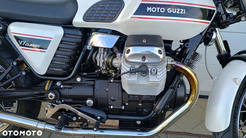 Moto Guzzi V7 - 28