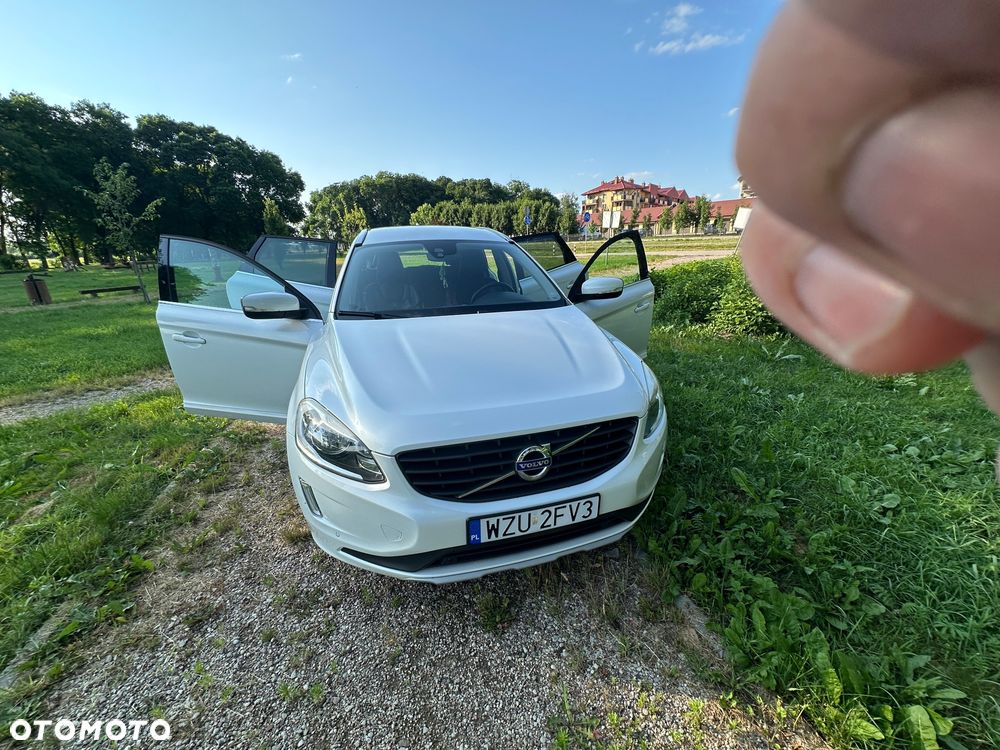 Volvo XC 60 D3 Drive-E Ocean Race - 1