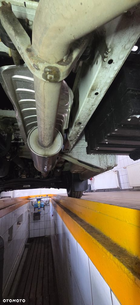 Mercedes-Benz Sprinter - 16