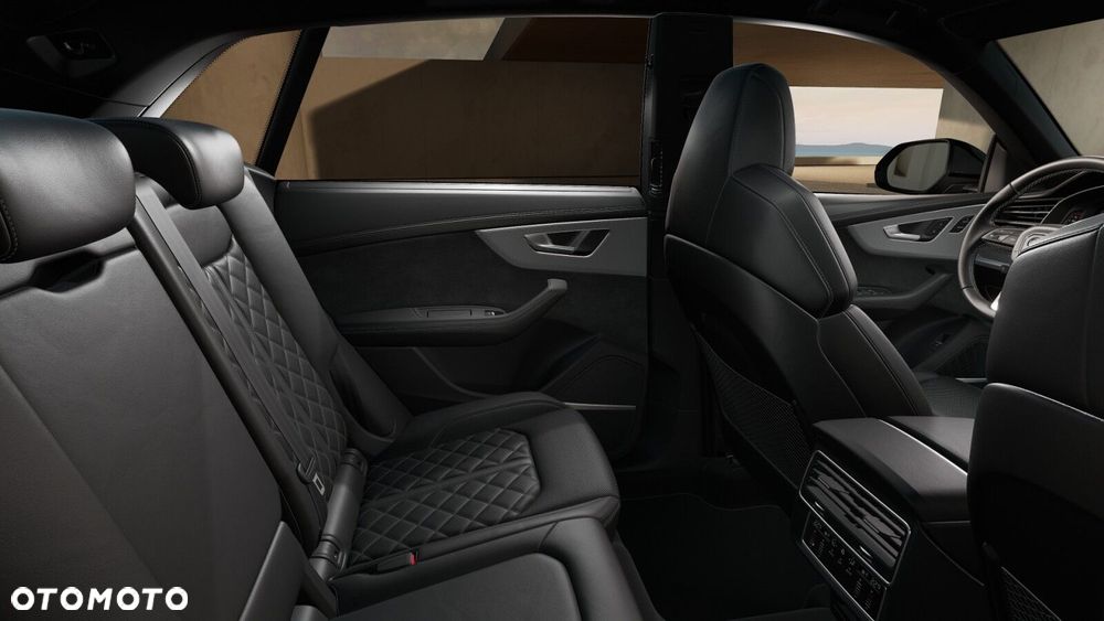 Audi Q8 - 10