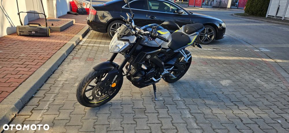 Yamaha MT - 5
