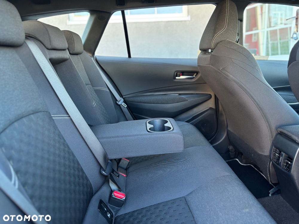 Toyota Corolla - 21