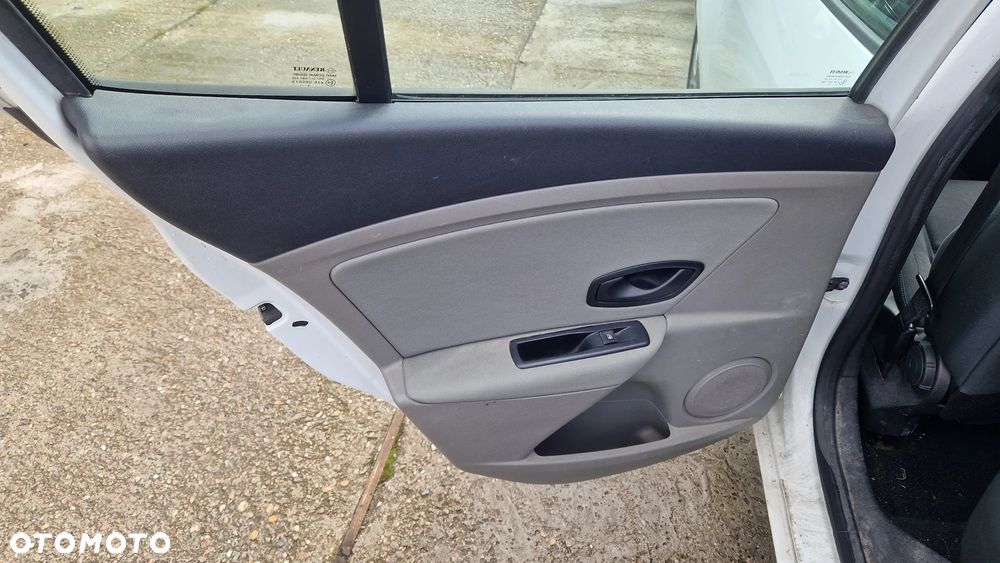 RENAULT MEGANE 3 BOCZEK DRZWI LEWY TYŁ - 1