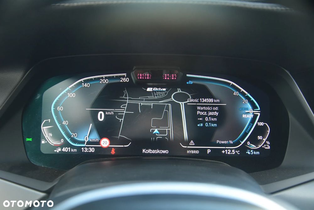 BMW X5 xDrive45e - 14