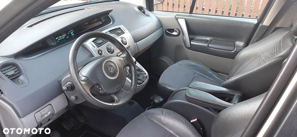 Renault Grand Scenic 1.9 dCi FAP Exception - 13