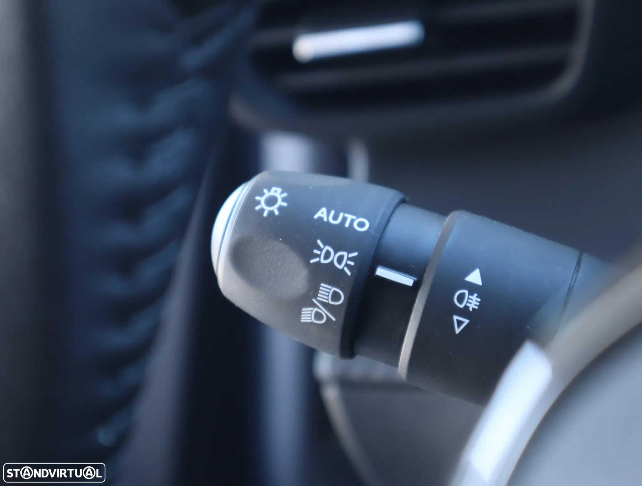 Peugeot 2008 1.2 PureTech Active - 35