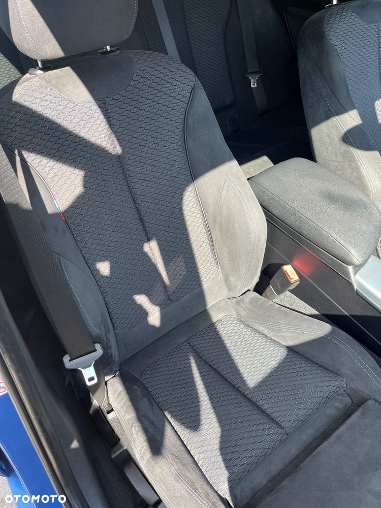 BMW Seria 1 120i M Sport - 12