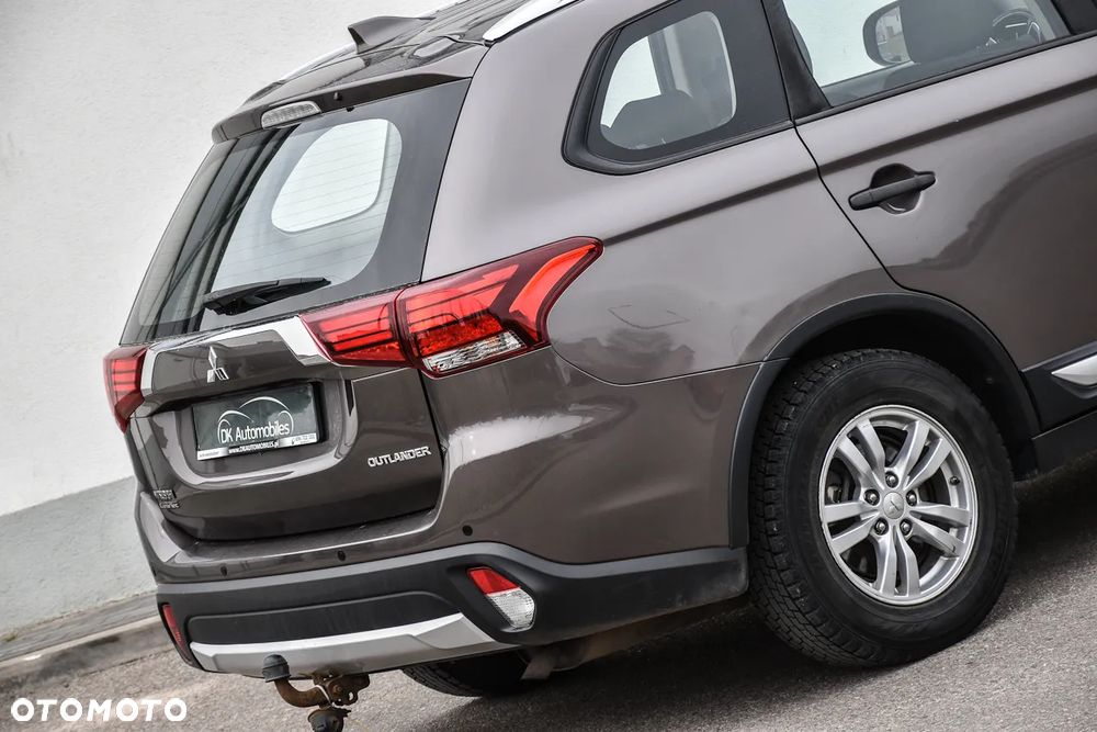Mitsubishi Outlander 2.0 City Style 2WD - 13