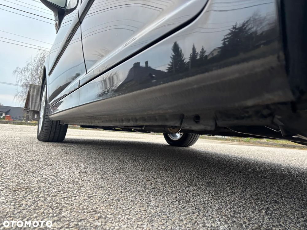 Peugeot 207 120 VTi Premium - 28