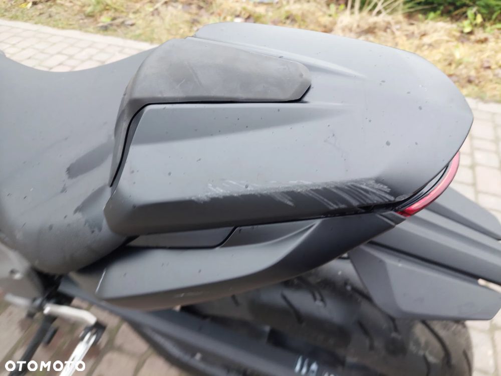 Triumph Daytona - 14