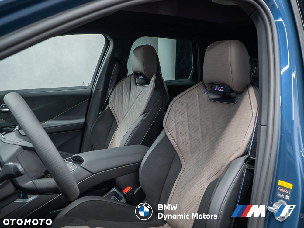 BMW iX3 50 xDrive - 18