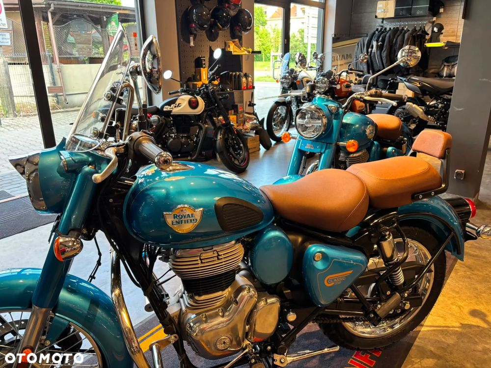 Royal Enfield Classic - 11