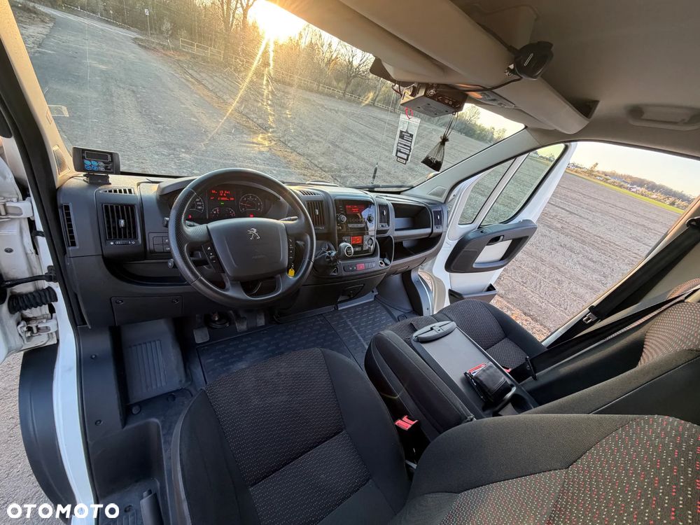 Peugeot BOXER - 12