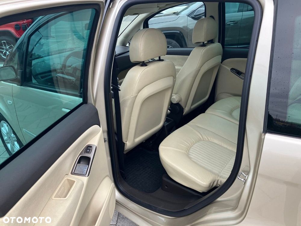 Lancia Musa 1.4 16V Platino - 21