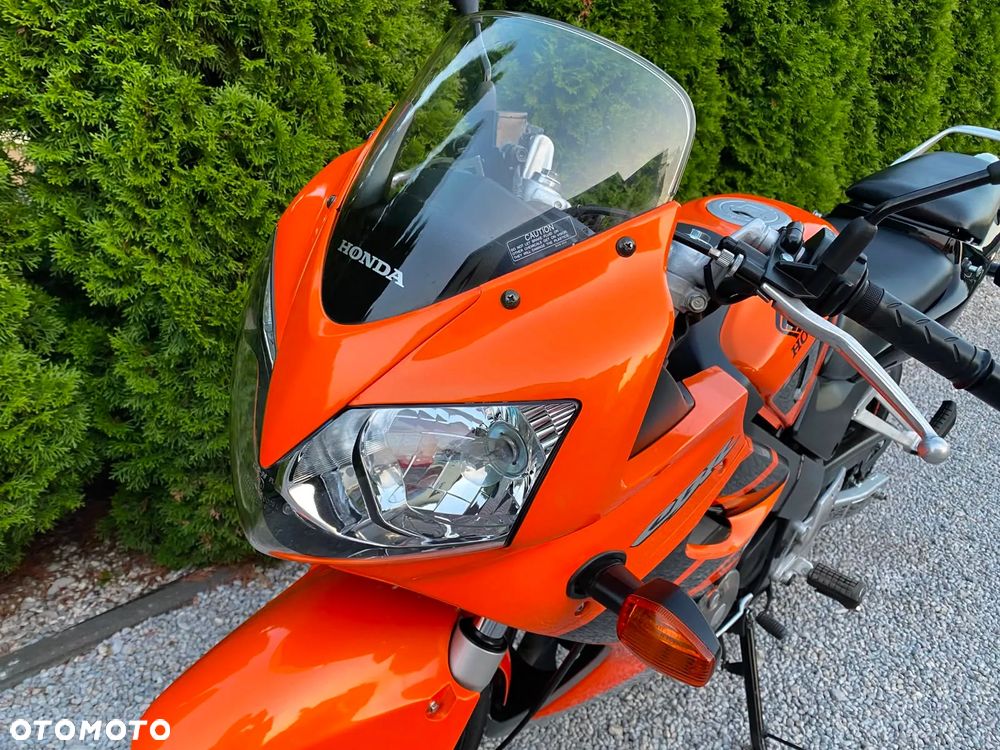 Honda CBR - 26