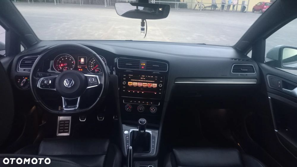 Volkswagen Golf 2.0 TSI BMT GTI Performance - 30
